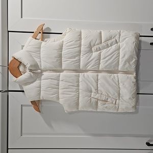 Old Navy kids Unisex Puffer Vest